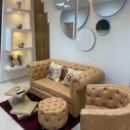 Luxury Apartment!